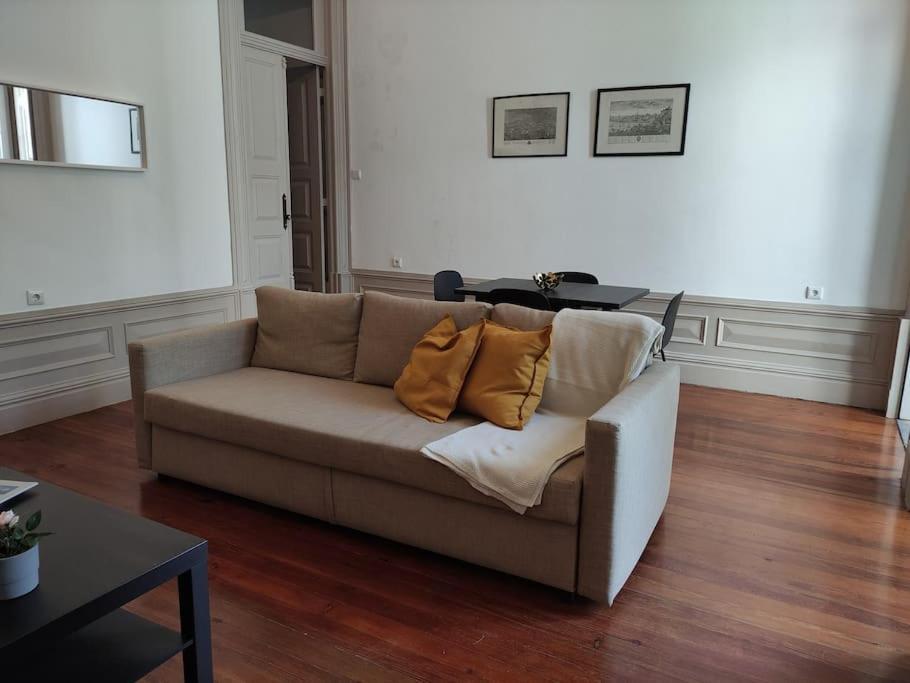 Апартаменты Alvares Cabral Apartamento C Порту Экстерьер фото