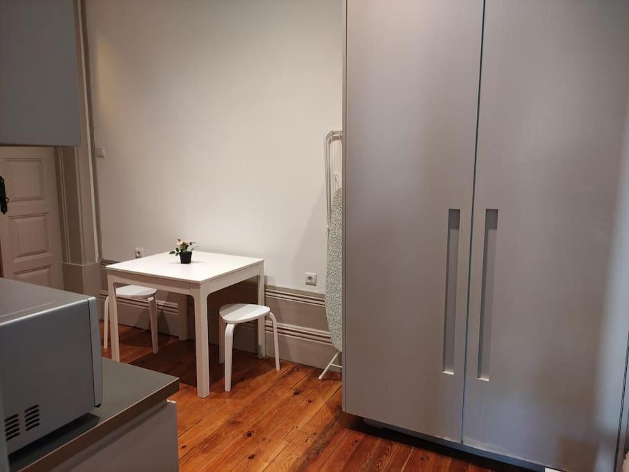 Апартаменты Alvares Cabral Apartamento C Порту Экстерьер фото