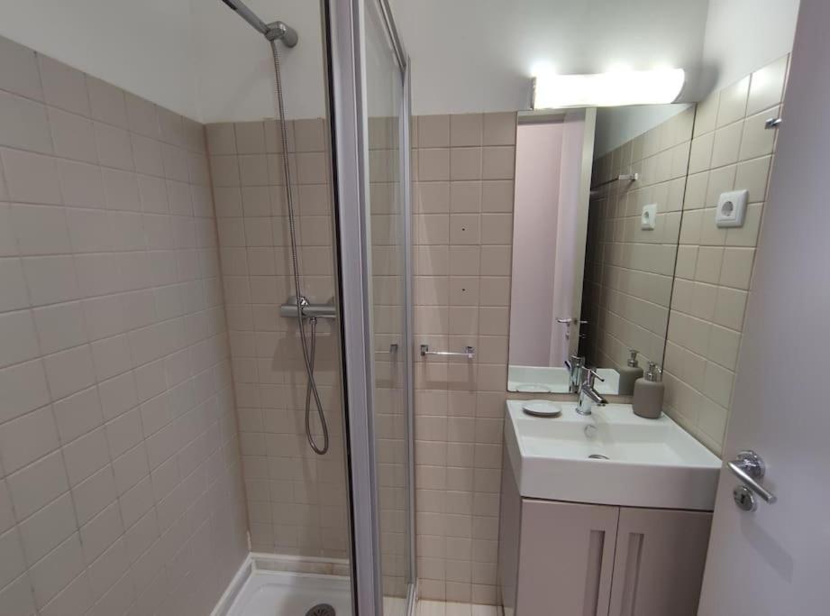 Апартаменты Alvares Cabral Apartamento C Порту Экстерьер фото