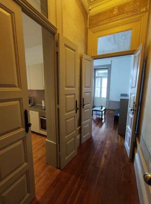 Апартаменты Alvares Cabral Apartamento C Порту Экстерьер фото